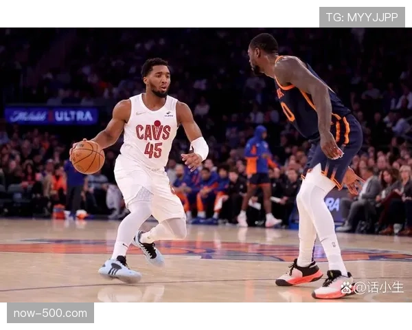 骑士主场大胜鹈鹕 米切尔30分助球队止住连败